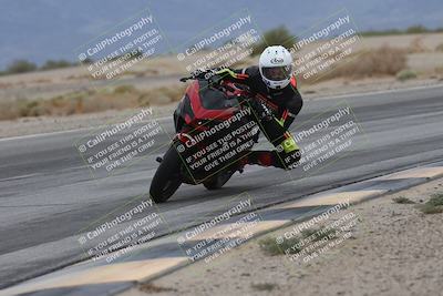 media/Sep-21-2025-Race Pace (Sun) [[98bf33ef95]]/Verified/5-Turn 15 Inside (930am)/